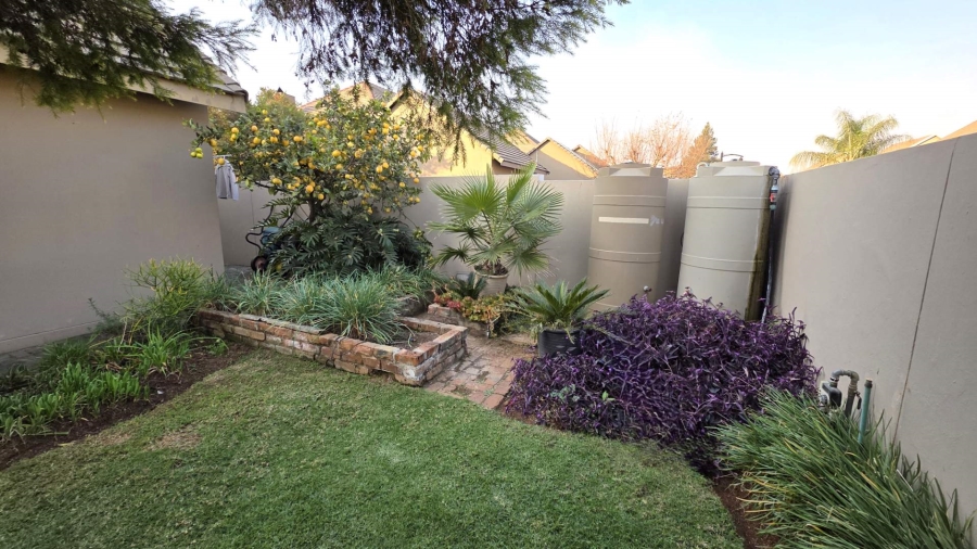 To Let 3 Bedroom Property for Rent in Melodie North West
